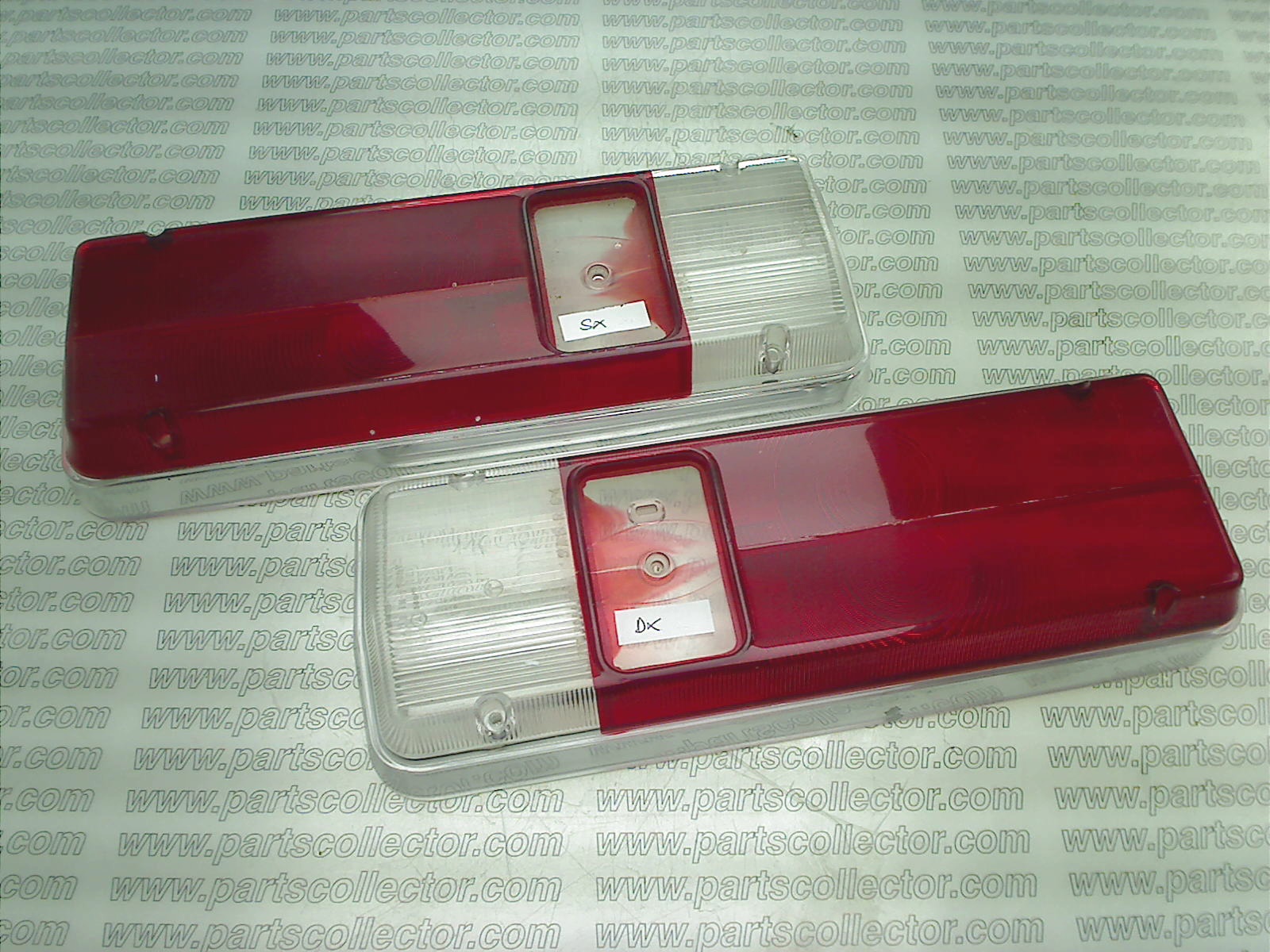 PAIR OF TAIL LIGHT LENS